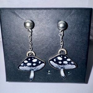 medium silver dangly mushroom earrings